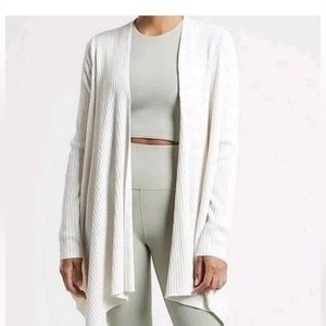 Nwt Athleta “solstice wrap” size xs